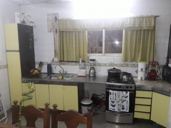 VENDE: Excelente propiedad, Avda Newbery