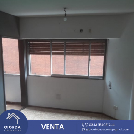 VENDE: Departamento un dormitorio, calle Buenos Aires al 400