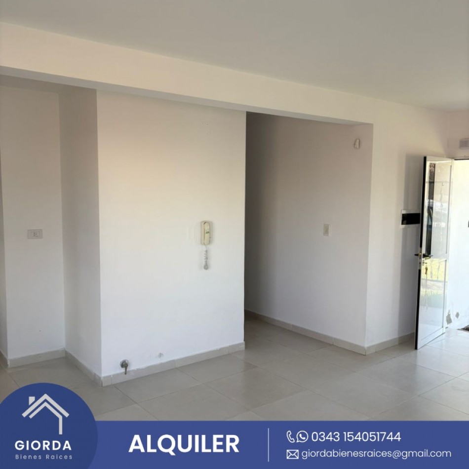 ALQUILA: Casa zona Acceso Norte, calle 19 de Abril