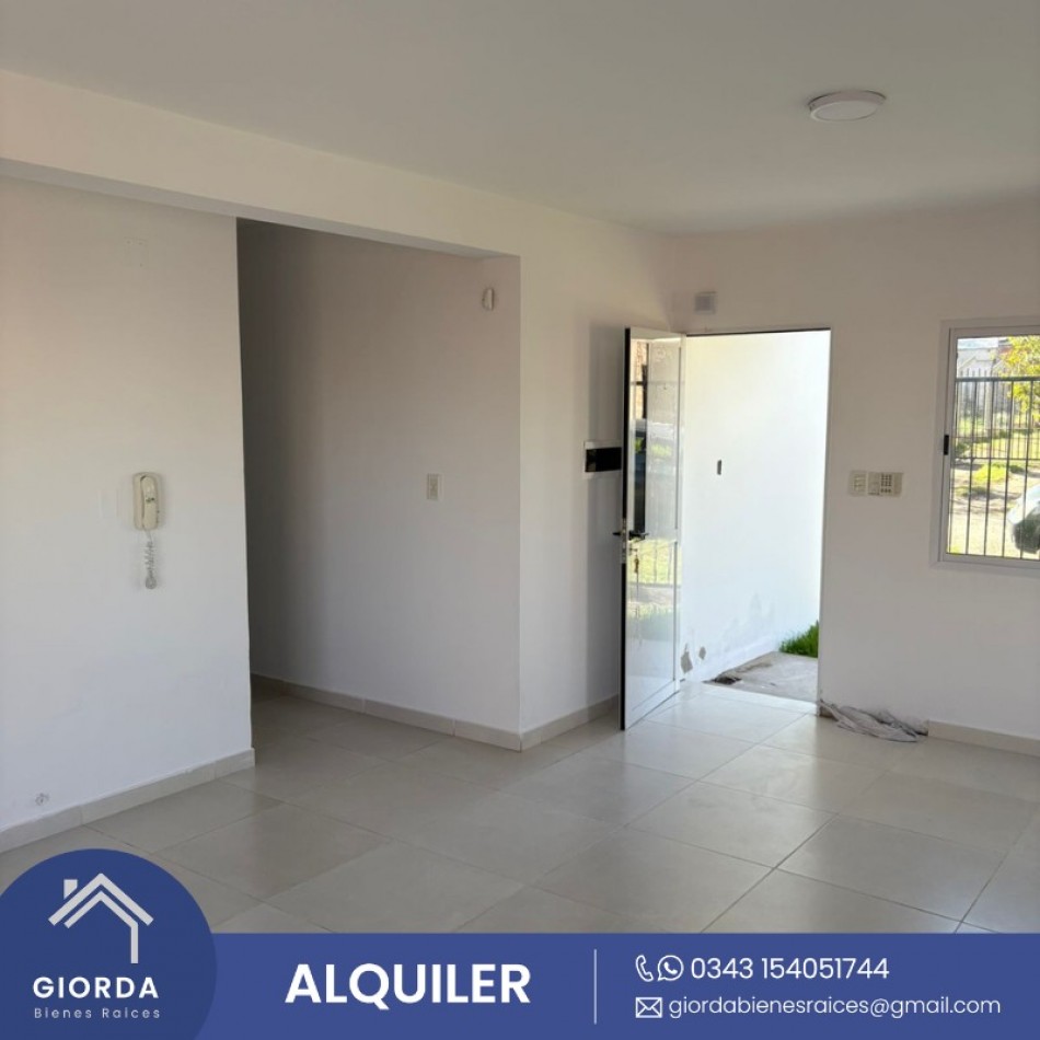 ALQUILA: Casa zona Acceso Norte, calle 19 de Abril