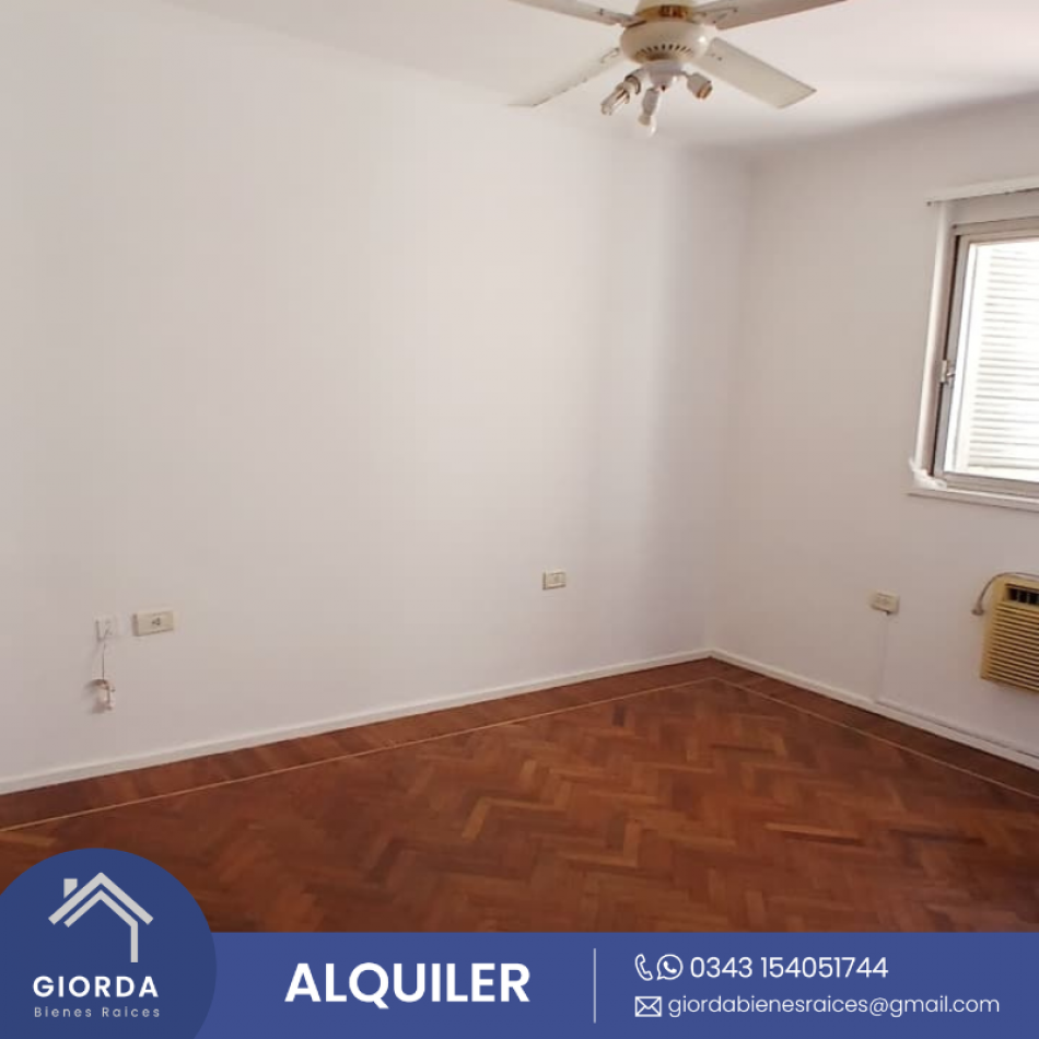 ALQUILA:  Departamento de tres dormitorios centrico