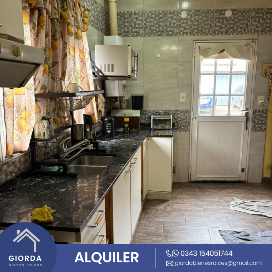 ALQUILA: Casa calle Ñandubay, dos dormitorios