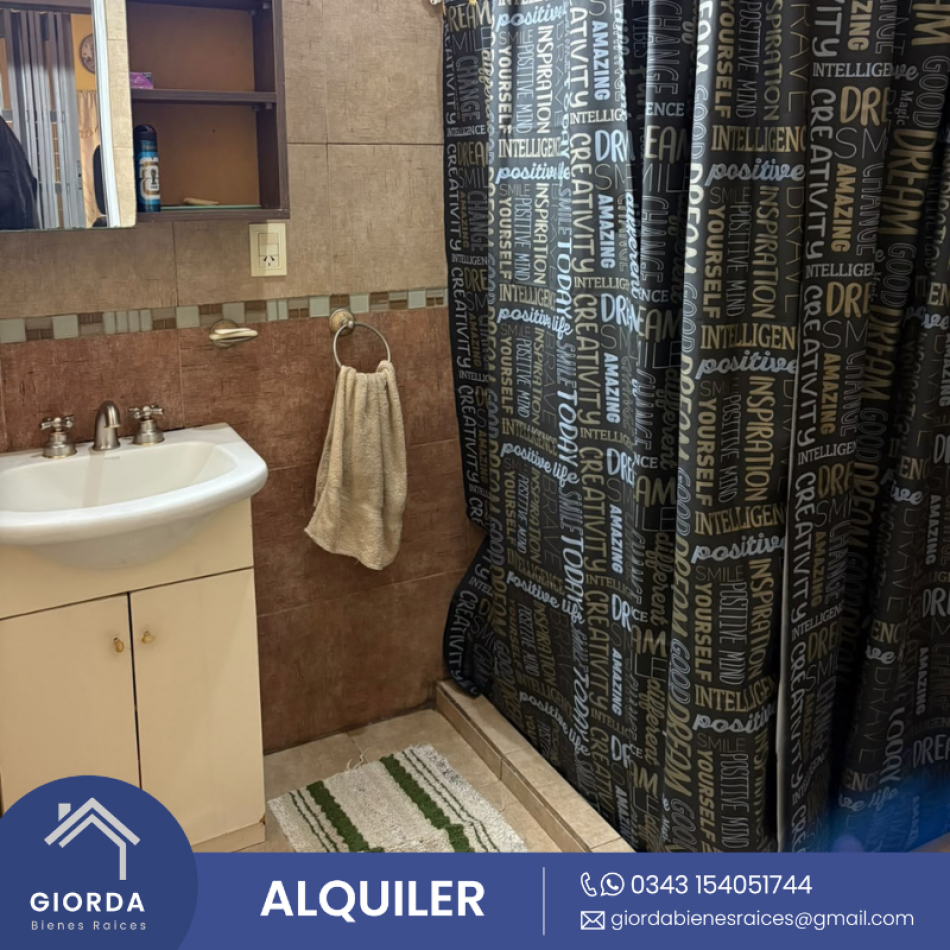 ALQUILA: Casa calle Ñandubay, dos dormitorios