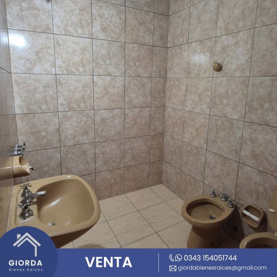 VENDE: Casa en planta alta, ideal para quienes buscan espacio y comodidad 