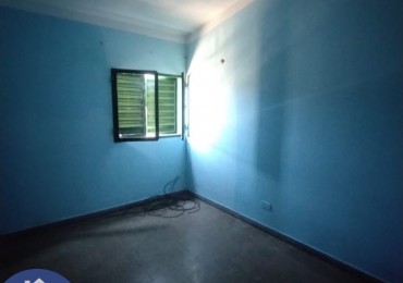 VENDE: Departamento z/ Primero de Mayo,