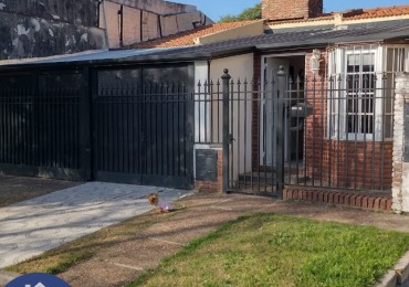 VENDE: Casa  zona Gobernador Crespo y Blas Parera,