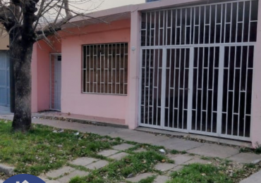 VENDE: Casa calle Cnel. Uzin