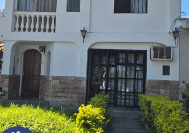 ALQUILA: Local ubicado en calle Gdor. Manuel Crespo a metros de la av Alte. Brown